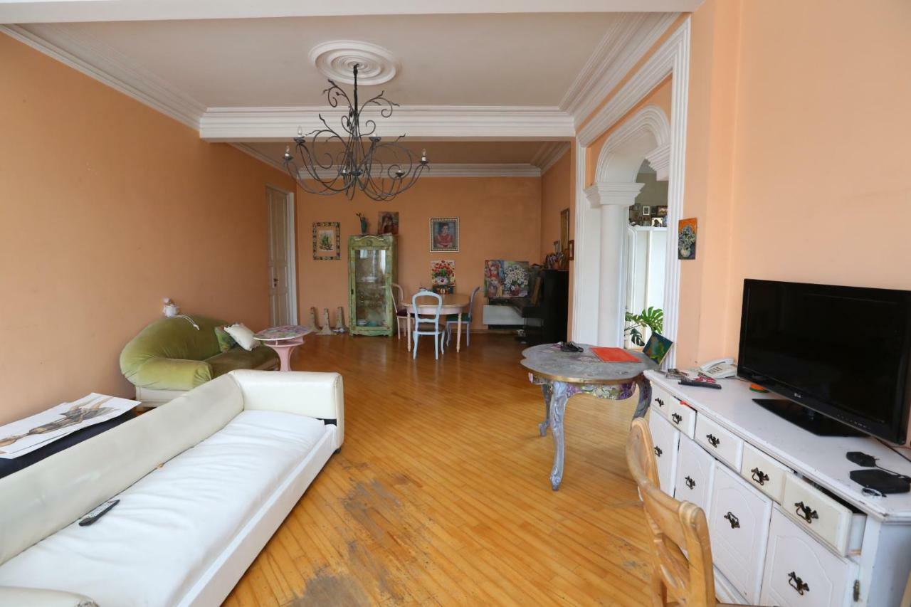 Guest House One Two Three Tbilisi Ngoại thất bức ảnh